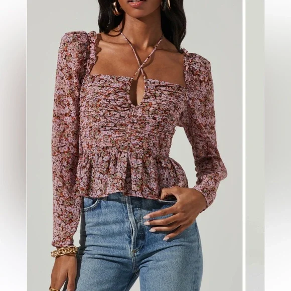 NWT! ASTR the Label Toni Tie Neck Peplum Top - Picture 1 of 12